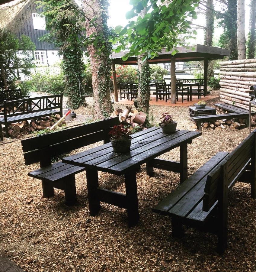 Slangerupgaard Bed & Breakfast Fakse Ladeplads ภายนอก รูปภาพ