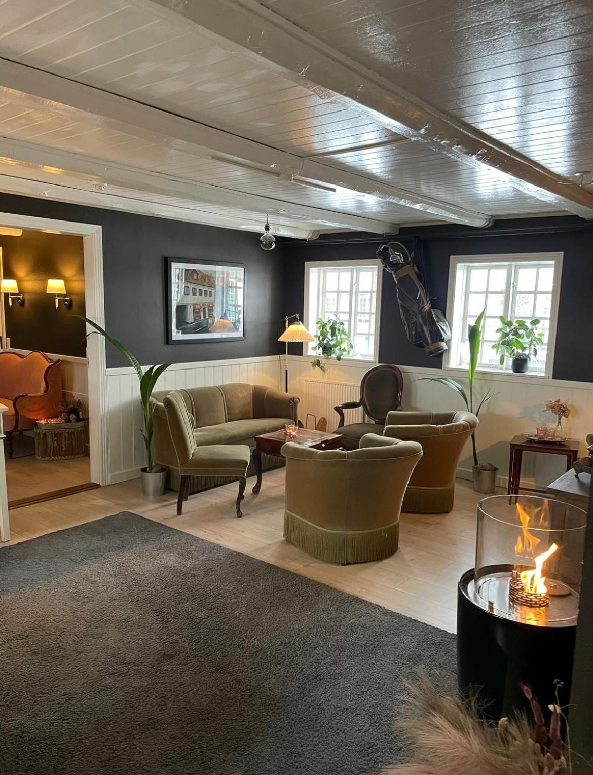 Slangerupgaard Bed & Breakfast Fakse Ladeplads ภายนอก รูปภาพ