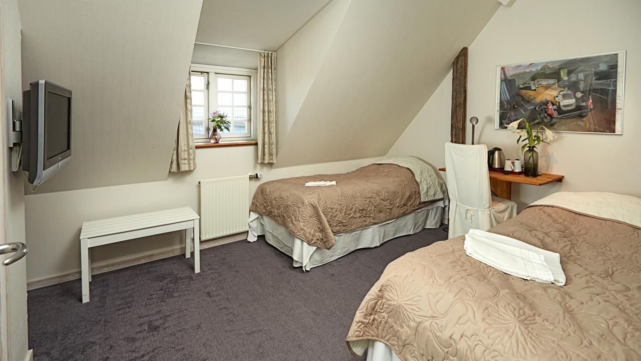 Slangerupgaard Bed & Breakfast Fakse Ladeplads ภายนอก รูปภาพ